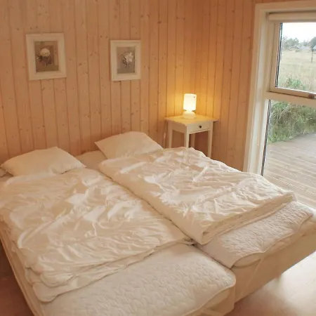 Holiday home Dory - 990m From The Sea In Nw Jutland By Interhome Hirtshals